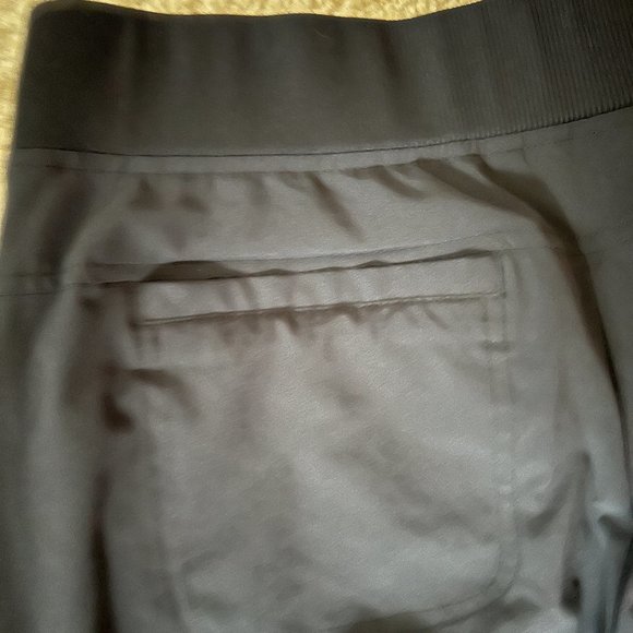 Athleta Midtown Ankle Pant Black Lightweight Travel Size 8 - Picture 5 of 9